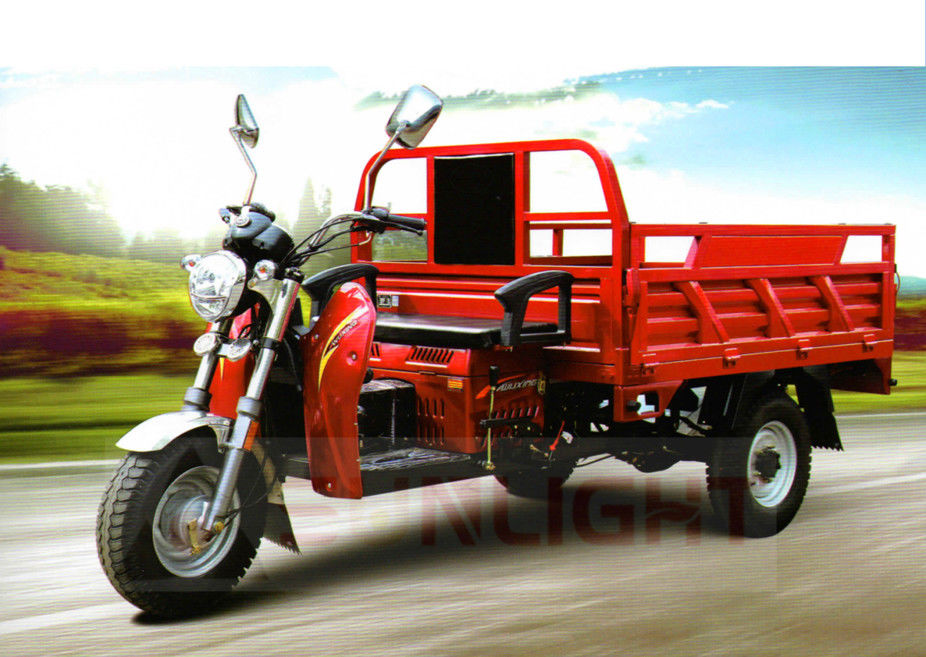 4 le camion à benne basculante de roue de la course trois, essence a motorisé vie active de tricycle de cargaison la longue fournisseur